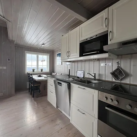 Panorama 4 C And Out With Views Of Slettefjell *